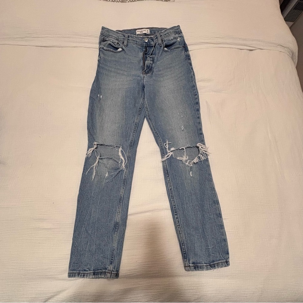 Abercrombie & Fitch High Rise Distressed Skinny Jeans